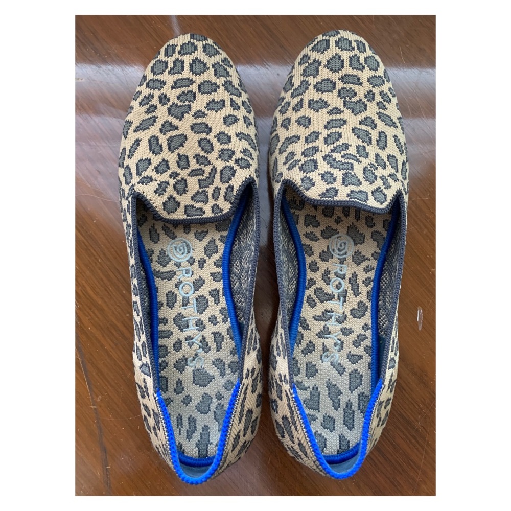 Rothy’s size 8 leopard loafers great condition